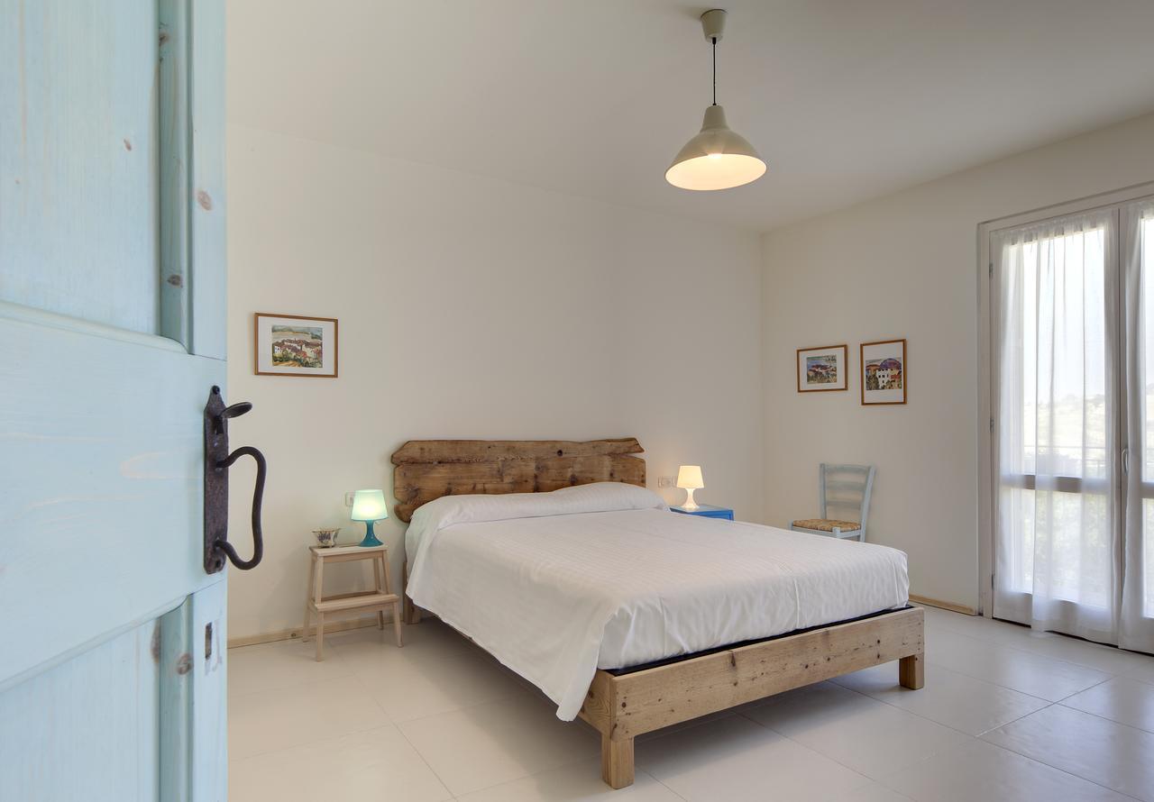 B&B Villa Olesia Ostra Habitación foto